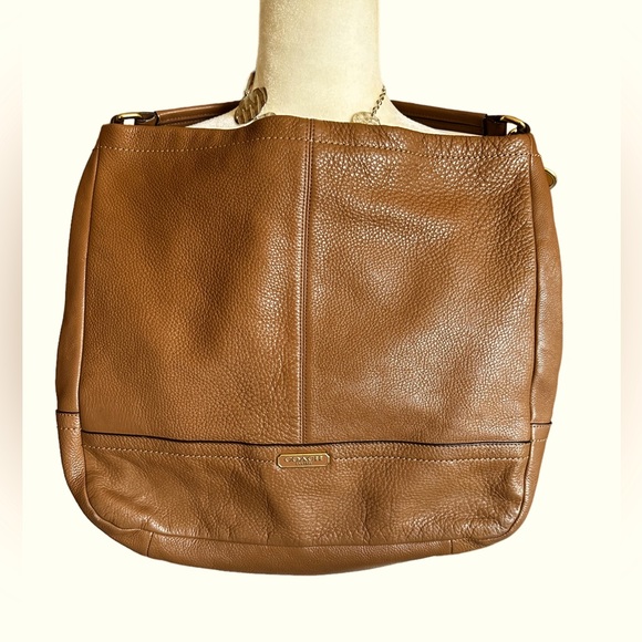 Coach Handbags - Coach Elle Tan Crossbody & Shoulder Large Hobo Bag